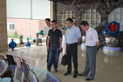 �й��ζ��^(q��)ί�y(t��ng)��(zh��n)�������L���^(q��)�y(t��ng)��(zh��n)���C(j��)�P(gu��n)�h��֧��ӛ������ͬ־���Ϻ������y�T�Sҕ�칤�����D 2��