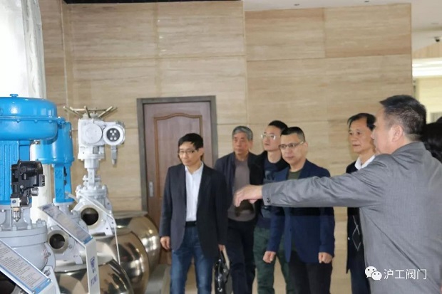 �ζ��^�|���f���������h���D2��